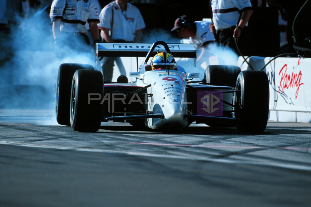 hogan-racing-lola-b99-00-mercedes-castroneves-35266 hogan-racing-lola-b99-00-mercedes-castroneves-35266